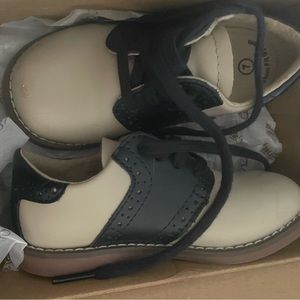 FootMates Kids Dress Shoes in Black and Cream
